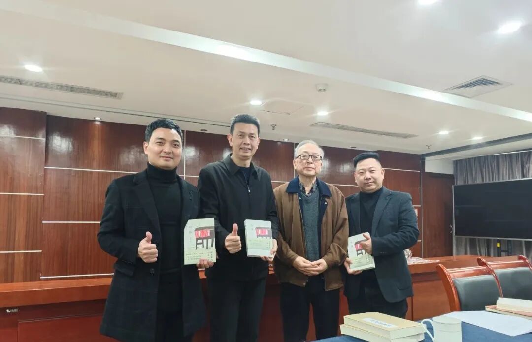 品《命缘》悟文脉 传初心践使命——李永飞代表市江夏文化研究会出席专题读书会并发言